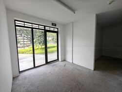 Avenue South Residence (D3), Retail #472606321